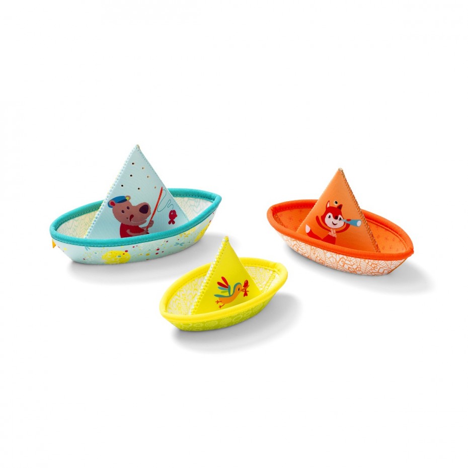 3 little boats by Lilliputiens for ages 6 months +